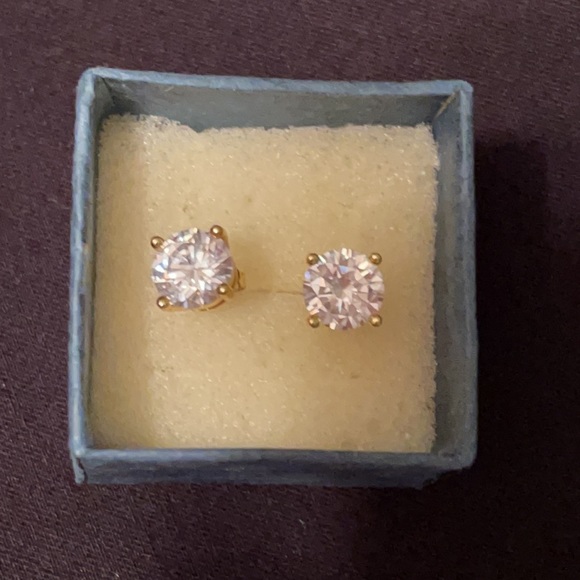NWOT 10K Yellow Gold Created White Sapphire 4 Carat Round Stud Earrings Plated - Picture 2 of 13